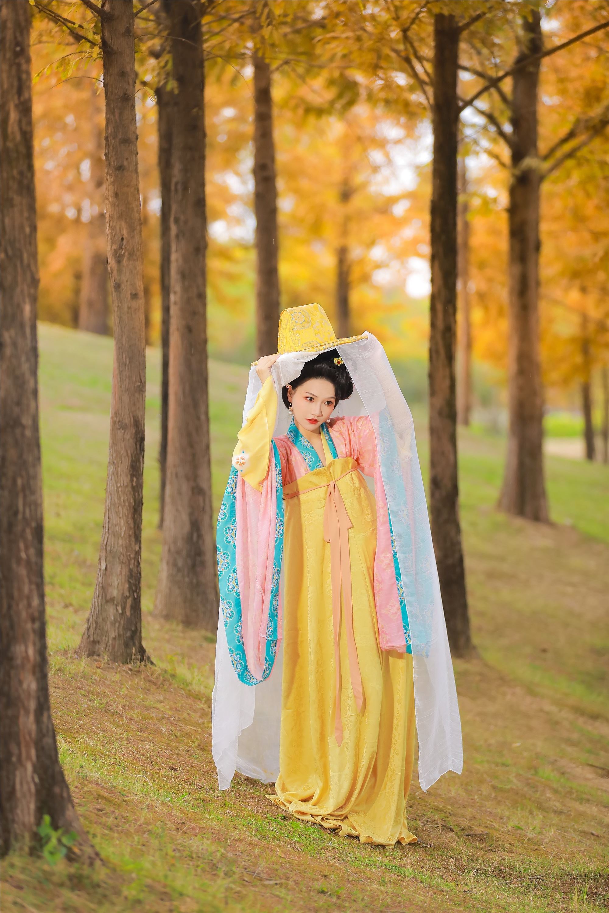 YITUYU艺图语 2025.02.07 秋意浓 焚香小也